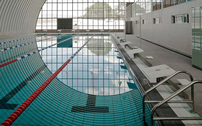 適用于酒店泳池，水療中心，度假村泳池，健身俱樂部泳池，水上娛樂中心，健身房泳池以及競賽泳池。