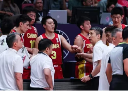 《體壇》分享丨6年的黑暗過(guò)去了，中國(guó)男籃從未感覺(jué)這么好